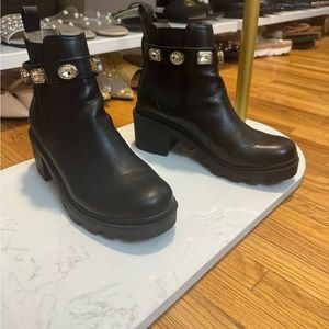 Steve Madden black booties